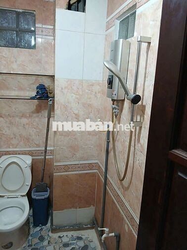 Phòng trọ cho thuê sạch sẽ thoáng mát 12m2 đường thành Thái p14q10