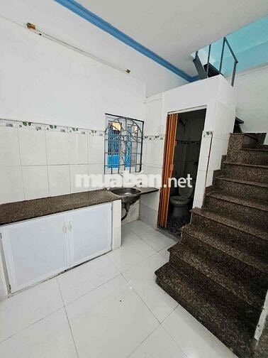 Bán nhà Âu Cơ 20m2,3.7*5.3m. 3 tầng. Gáp Tân Bình, Q11.. 2ty7