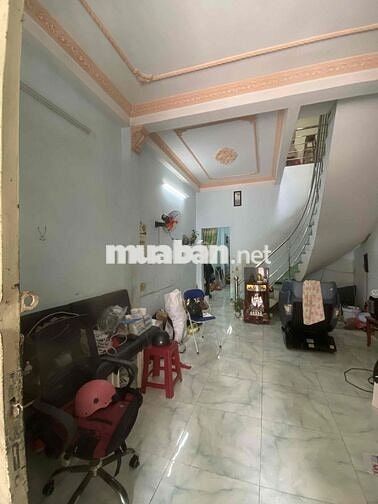 Cho Thuê nhà 2 tầng mặt đường để ở hoặc làm văn phòng, buôn bán
