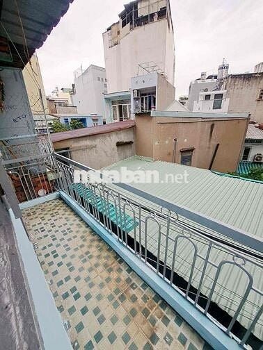 Bán nhà Âu Cơ 20m2,3.7*5.3m. 3 tầng. Gáp Tân Bình, Q11.. 2ty7