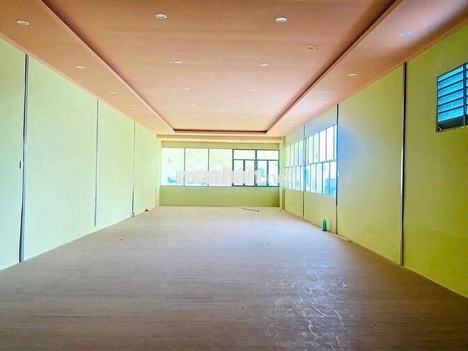 Mặt bằng trệt 2 lầu đường Nguyễn Văn Cừ chỉ 30 triệu