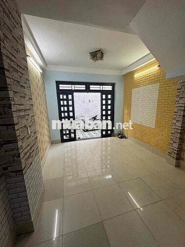 cho thuê nhà phạm văn chiêu (4,5x10) trệt , 2 lầu , 4pn , 3wc có sân