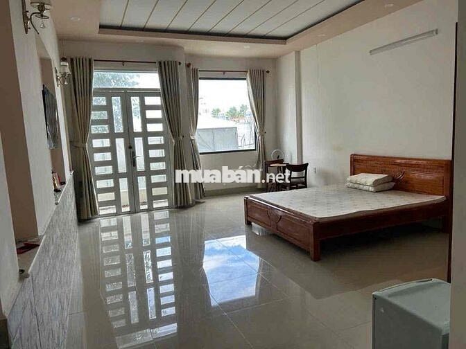 🌻CHO THUÊ NHÀ TRỆT 2 LẦU CÓ NỘI THẤT KDC 586