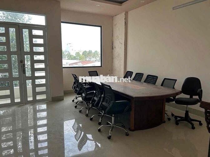 🌻CHO THUÊ NHÀ TRỆT 2 LẦU CÓ NỘI THẤT KDC 586