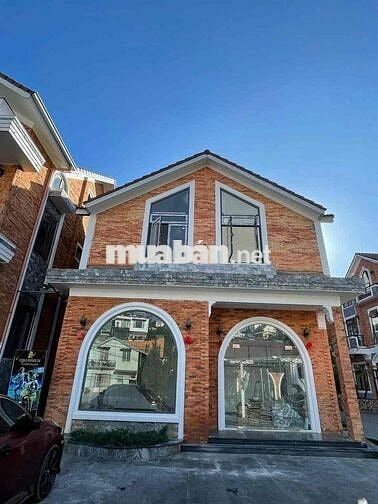cần bán villa 3tháng 4 giá chỉ 14ty tại 3tháng 4 đà lạt