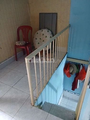 Cho thuê nhà hẻm 2.5m Nguyễn Công Trứ, P.N.T.Bình, Q.1 giá 5tr 