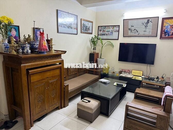 BÁN CĂN HỘ CHUNG CƯ HOÀNG CẦU DT: 66M;TẦNG TRUNG GIÁ CHỈ: 6,4 TỶ