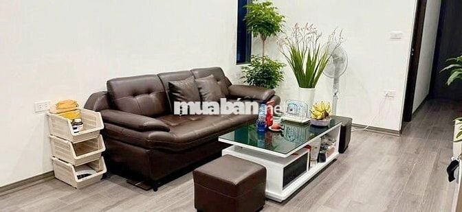 BÁN NHÀ TẬP THỂ BỘ GIÁO DỤC  ĐƯỜNG LÁNG - ĐỐNG ĐA  (DT: 50M; TẦNG 2)