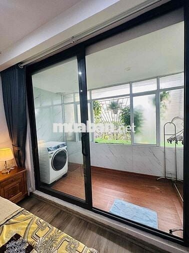 CỰC HIẾM - CĂN HỘ VIEW MẶT PHỐ - SÁT VÁCH VINCOM - 50m2 - Giá Tốt