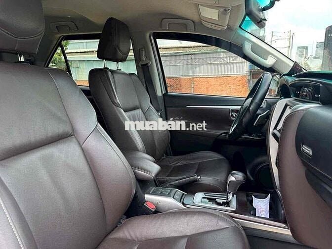 Toyota Fortuner 2020 2.4G 4x2 AT - Dầu tự động