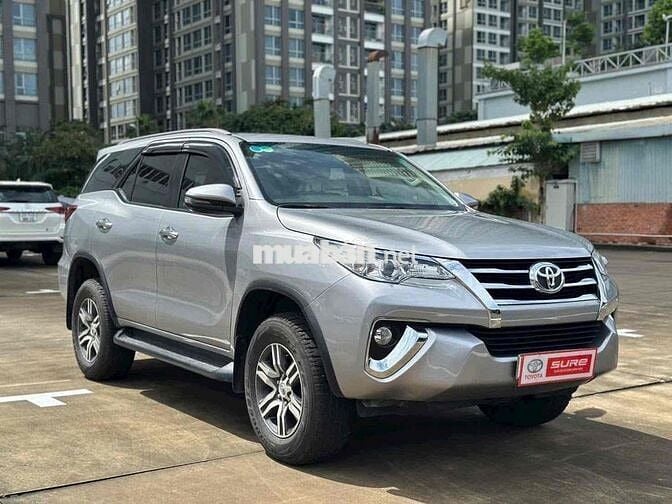 Toyota Fortuner 2020 2.4G 4x2 AT - Dầu tự động