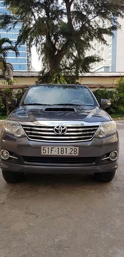 Dịch vụ xe du lịch, xe hoa, xe cưới chuyên nghiệp