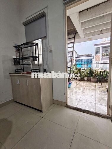 Căn hộ tách bếp, bancol cửa sổ full nội thất
