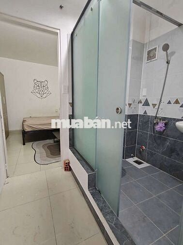 Căn hộ tách bếp, bancol cửa sổ full nội thất