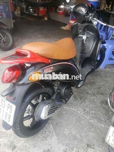 Xe tay ga còn mới , chạy êm