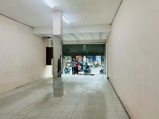 Cho thuê nhà mặt tiền Trường Chinh 160m2 tiện KD 