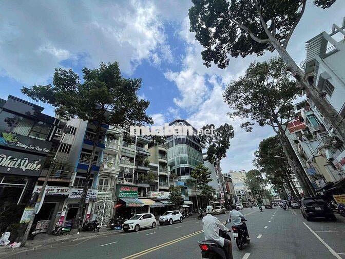 CHO THUÊ MT HÙNG VƯƠNG – NGANG 10 – 5 TẦNG SUỐT – 1100M² GIÁ 100 TRIỆU