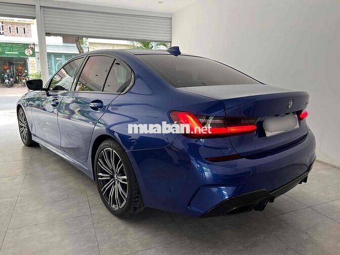 BMW 3 Series 2020 330i M Sport - 60000 km