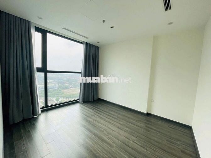 Cho thuê căn 2 phòng ngủ đồ cơ bản phân khu Tonkin, gần nhà xe