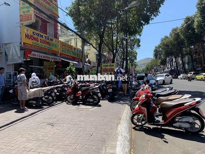 Bán nhà kinh doanh cơm tấm Hướng Dương - cơm ma