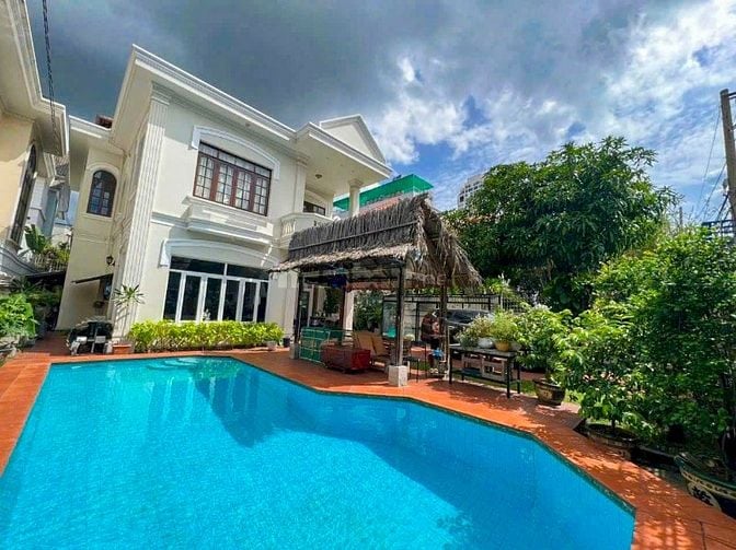 Biệt thự Đặng Hữu Phổ Thảo Điền, 4 phòng ngủ, 406m², hồ bơi riêng