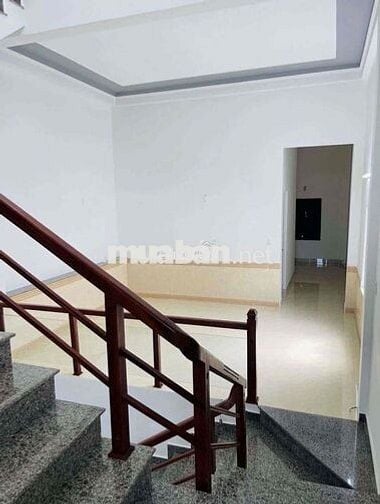 Cho thuê nhà đường Thanh Hoá Hoà xuân đường 10,5m