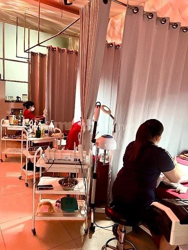Phương Vy Spa, Tân Phú tuyển kĩ thuật viên