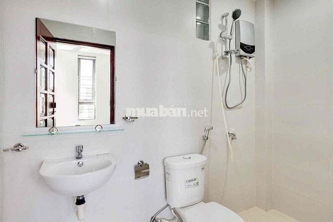Phòng Trọ Giá Rẻ Cửa Sổ Thoáng Đầy Đủ Nội Thất gần Công Viên Phần Mềm