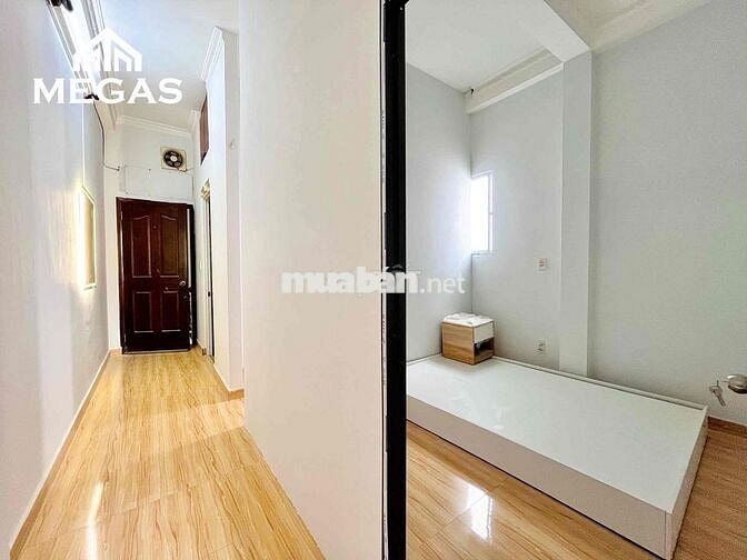 CĂN HỘ 2 PHÒNG NGỦ - 1 PHÒNG BẾP có BAN CÔNG - CỬA SỔ và FULL NỘI THẤT