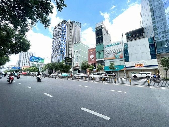 Siêu phẩm Mặt Tiền Nguyễn Văn Trỗi, P. 15, Quận Phú Nhuận