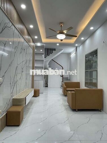Hoàng Văn Thái - Lô góc - 3 ngủ đẹp, thoáng- Ngõ 3 gác- Hơn 30m ra phố