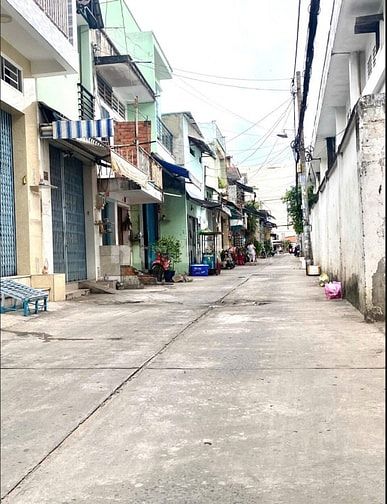 HOTTT, CHỈ CÒN 1 CĂN ! NHÀ Ở THUẬN TIỆN DI CHUYỂN RA PHÚ LÂM - ĐẦM SEN