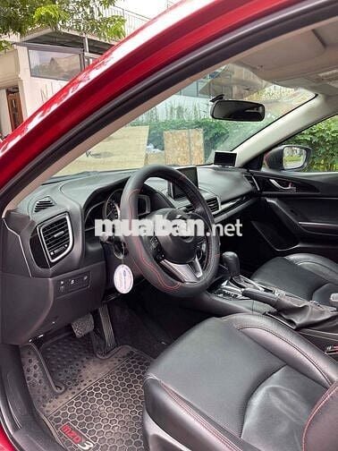 Mazda 3 2015 1.5 AT Hatchback - 900000 km