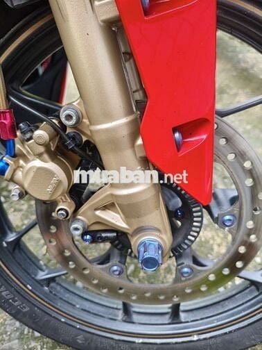 Honda Winner HRC ABS Smartkey lên xe lớn nên bán