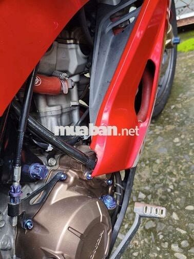 Honda Winner HRC ABS Smartkey lên xe lớn nên bán