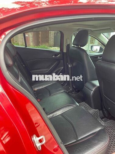 Mazda 3 2015 1.5 AT Hatchback - 900000 km