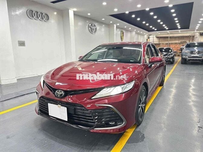 Toyota Camry 2022 2.5Q - 9000 km