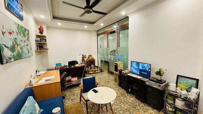 Duy Nhất Sàn VP 35m2 tại phố Thái Hà, Đống Đa, giá rẻ, LH 0963889698