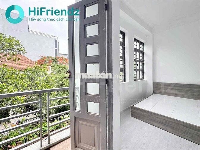 CĂN HỘ BANCONG TONE XÁM MỚI KENG NGAY EMART PHAN HUY ÍCH Ạ