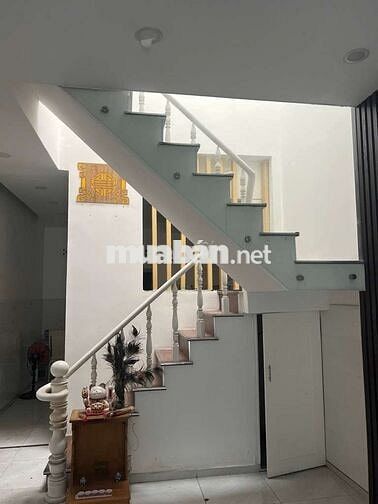 Bình Tân - Bán nhà 3 tầng 68m2 đường liên khu 10-11 5 tỷ 99