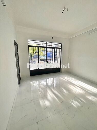 Cho thuê nhà 2 tầng kinh doanh mặt tiền Lê Hồng Phong – 15 triệu/tháng
