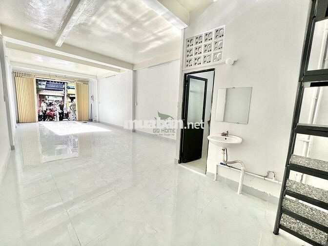 Cho thuê nhà 2 tầng kinh doanh mặt tiền Lê Hồng Phong – 15 triệu/tháng