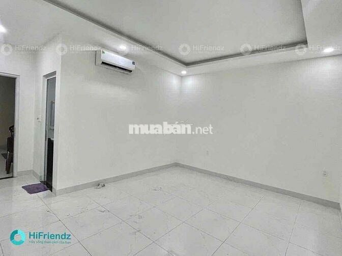 Phòng trọ giá rẻ siêu mới cửa sổ lớn ở được 2-3ng sát ueh vhu cơ sở nv