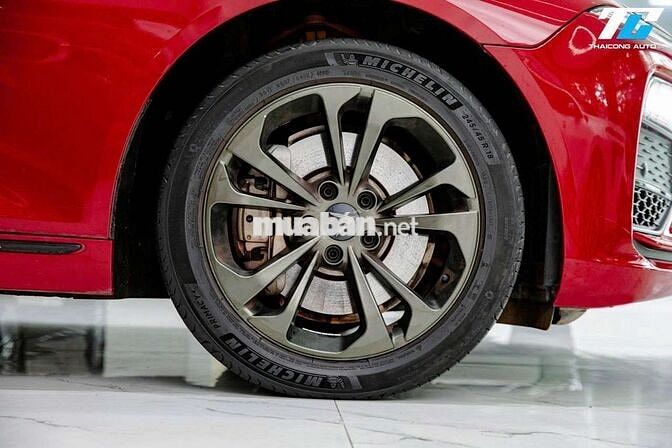 VINFAST LUX A BASE 2022 -37000km