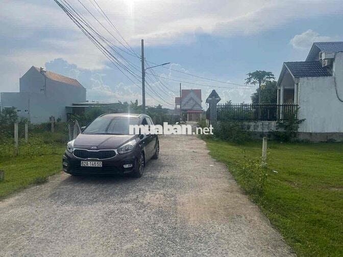 Bán 135m2, đất mặt tiền khu dân cư. kênh học trò - Xã Thanh Phú