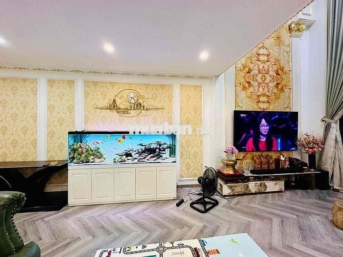 Giá đầu tư 6,25 tỷ - Bán căn hộ 70 m2 chung cư phố Nguyễn Tuân tầng đẹ