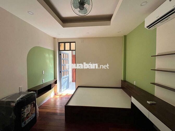 PHÒNG TRỌ STUDIO 30M2 TRỐNG SẴN 3 PHÒNG TRUNG TÂM PHÚ NHUẬN
