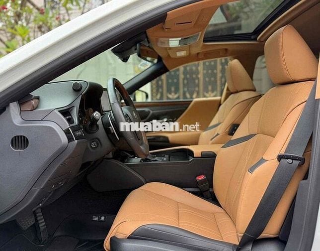 Lexus ES 2023 300H Xăng điện - 21000 km