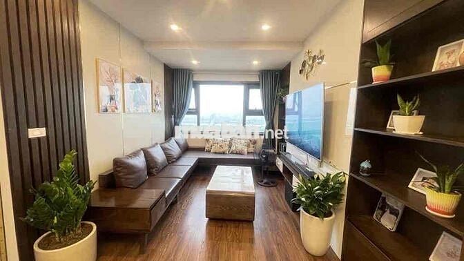 TẦNG CAO INTRACOM NHẬT TÂN – VIEW CẦU NHẬT TÂN CỰC CHILL – 2PN, FULL