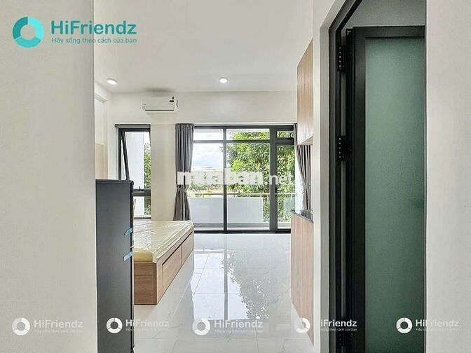 Studio Cao Cấp View Cực Xinh Sát Trường Luật